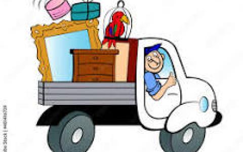 Umzugsauto mit Mobiliar